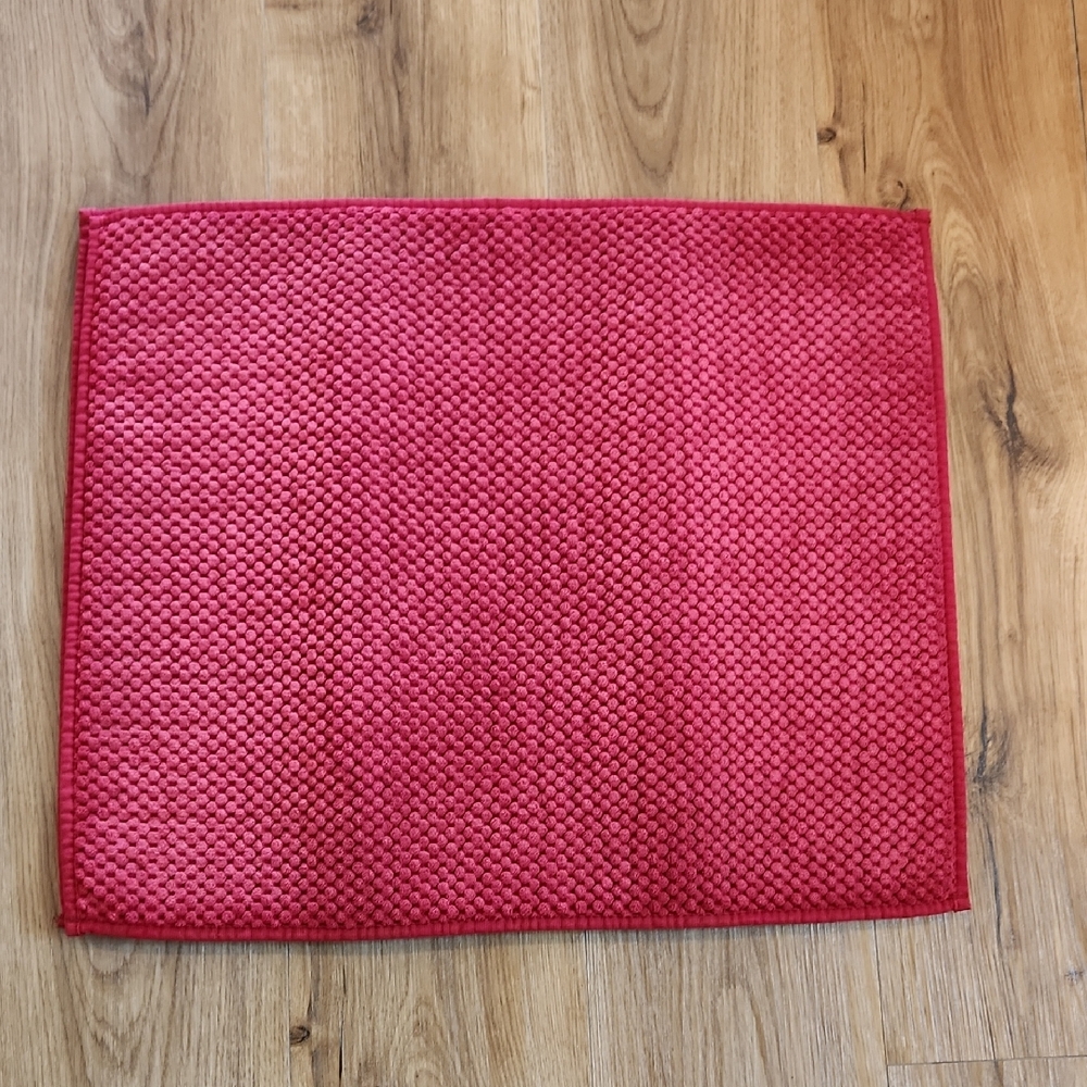 2 Red Drying Mats